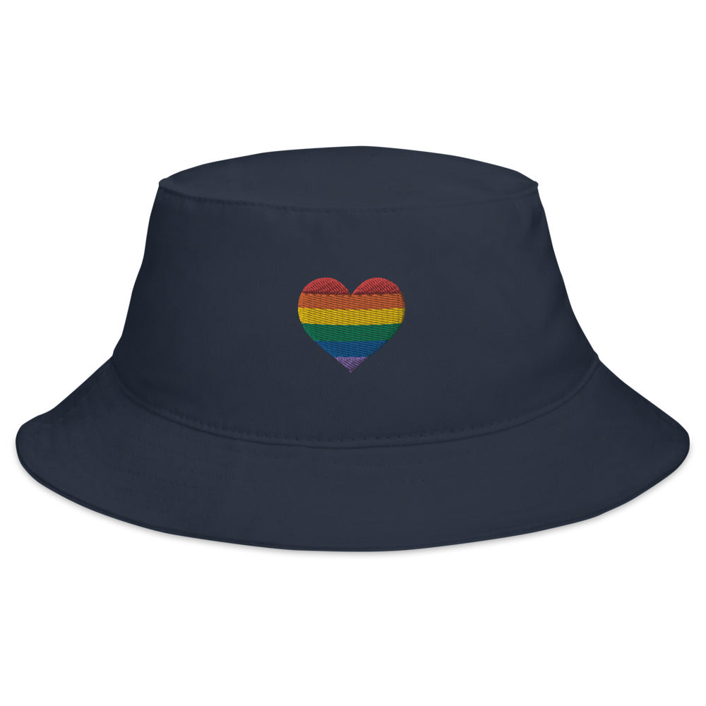 Sombrero de pescador con corazón de arcoíris